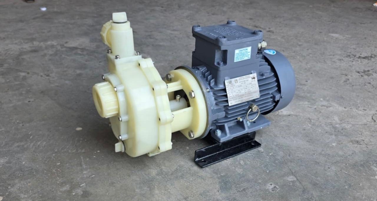 PP SELF PRIMING PUMP 